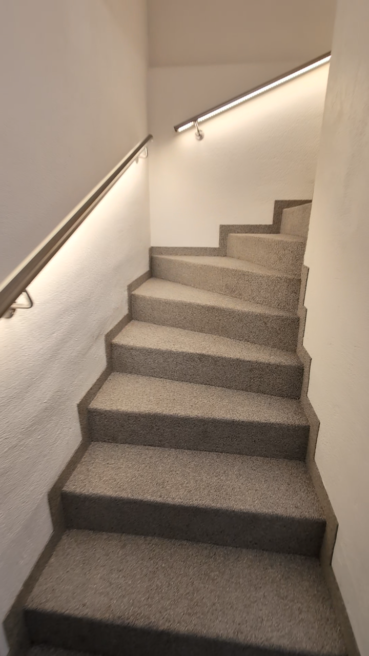 Treppe vom Untergeschoss ins Erdgeschoss